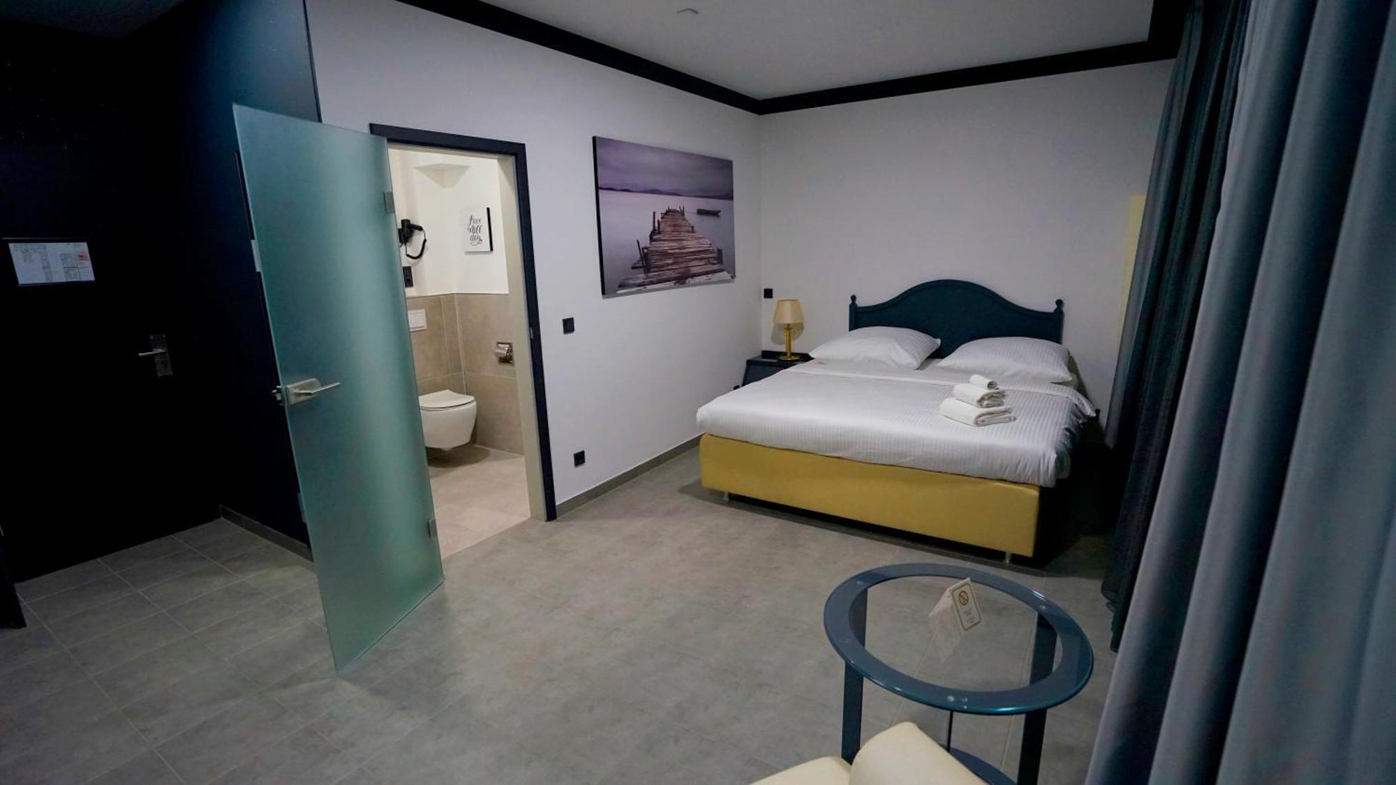 Tibet Hotel Am Airport Duesseldorf-ראטינגן מראה חיצוני תמונה